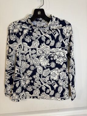 Amazon Essentials Navy and White Floral Long-Sleeve Rash Guard UPF 50+
